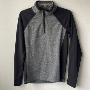 Campdavid top 3/4 zip sweatshirt fitted size medium black and gray athleisure